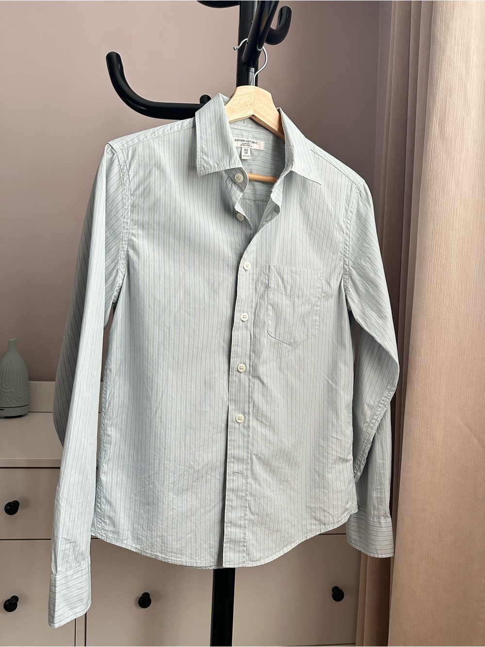Banana Republic Light Blue Green Pinstripe Button-Down Shirt Blouse Size XS
